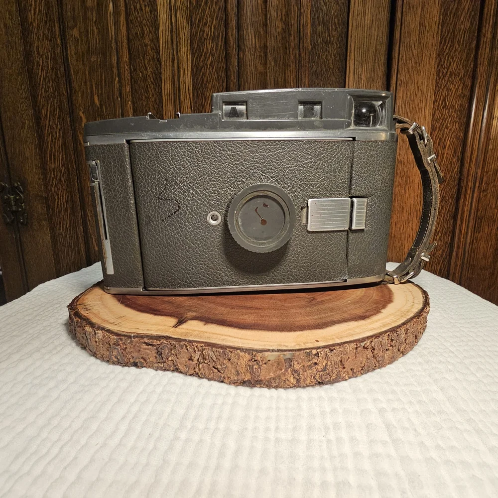 Polaroid Vintage Camera - Model 150